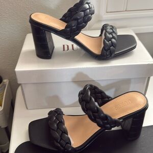 New Dunes women’s iris braided heel sandal